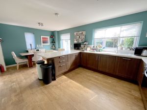 Photo 11- click for photo gallery